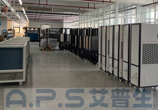回南天”來(lái)襲，除濕機(jī)派上了大用場(chǎng)，大顯除濕干燥手段。